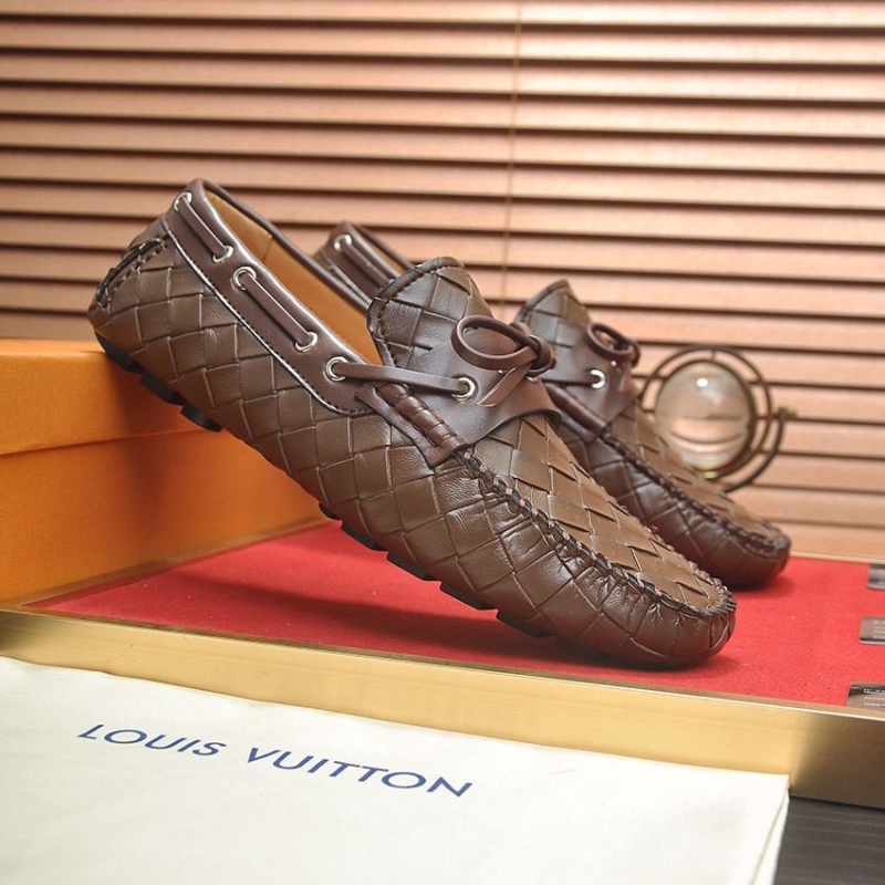 G*u*i leather shoes